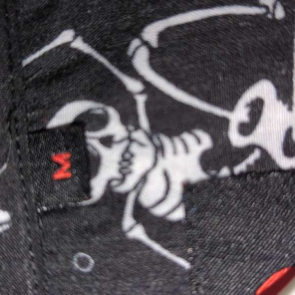 Like New Simon Banks Skeleton Skateboard Button Down Shirt Halloween 🎃 - Picture 6 of 6